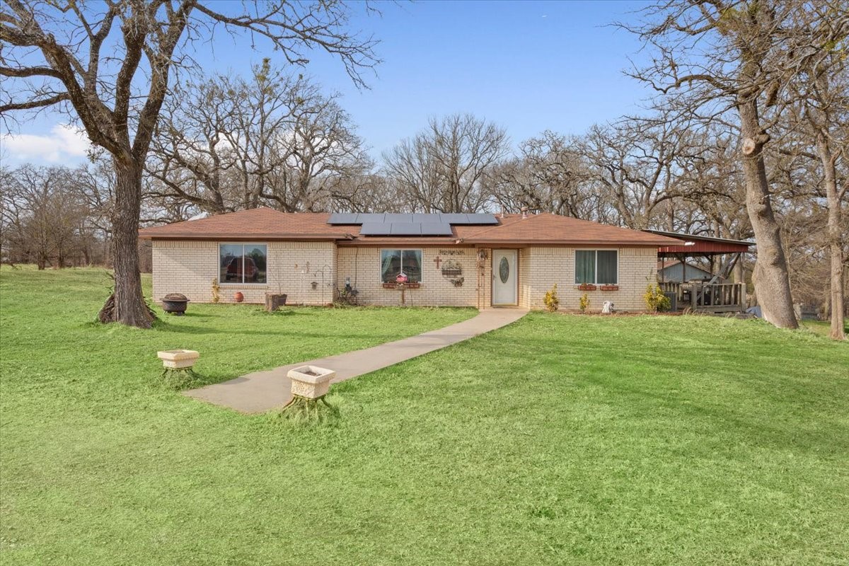 1832 W White Oak Road West TX 76691