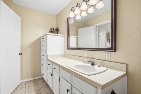 6604 Gillis Johnson Fort Worth TX 76179
