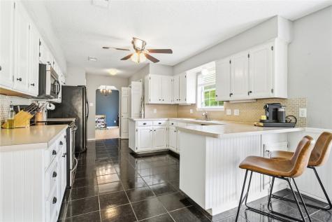 6604 Gillis Johnson Fort Worth TX 76179