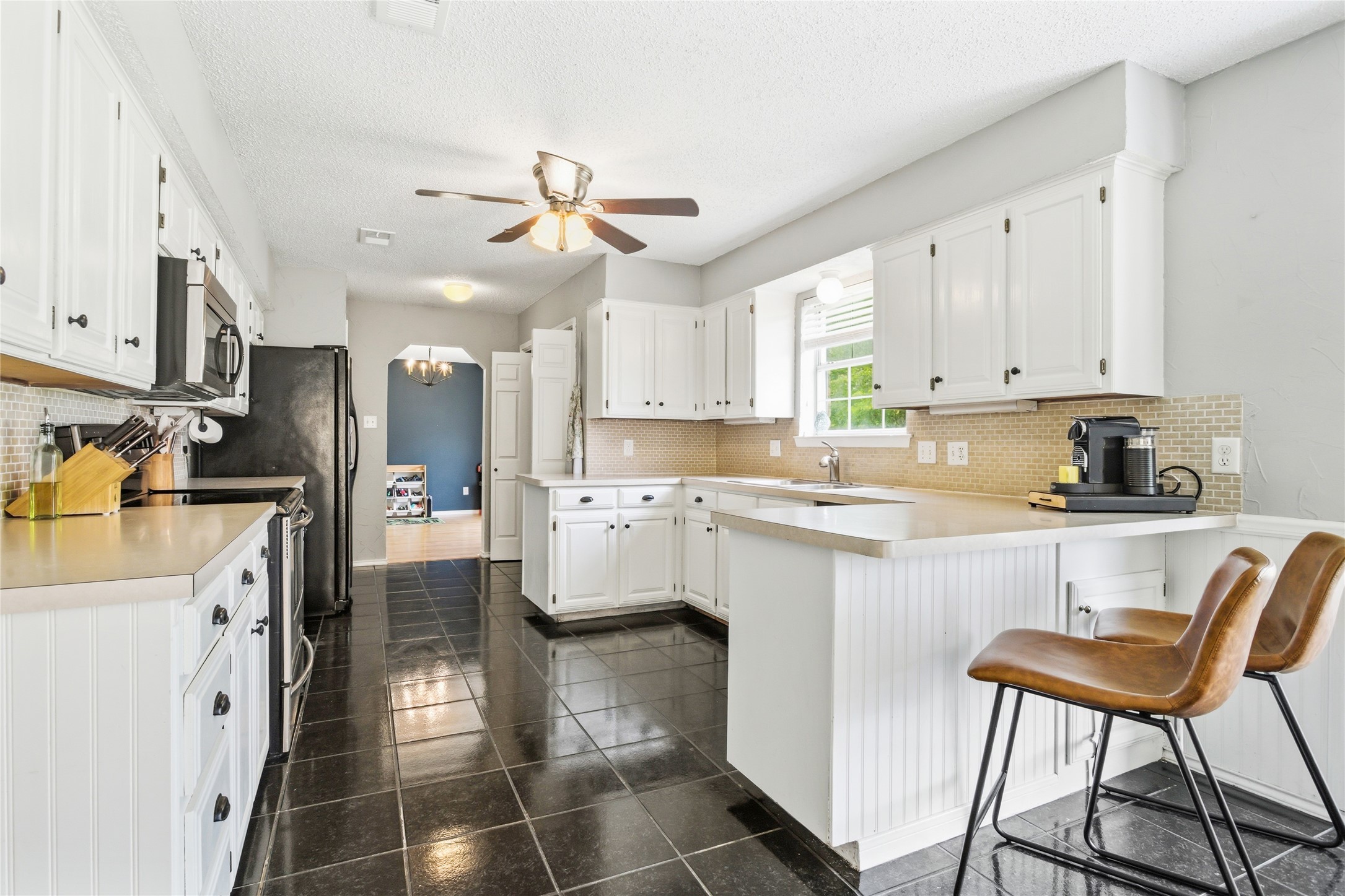 6604 Gillis Johnson Fort Worth TX 76179