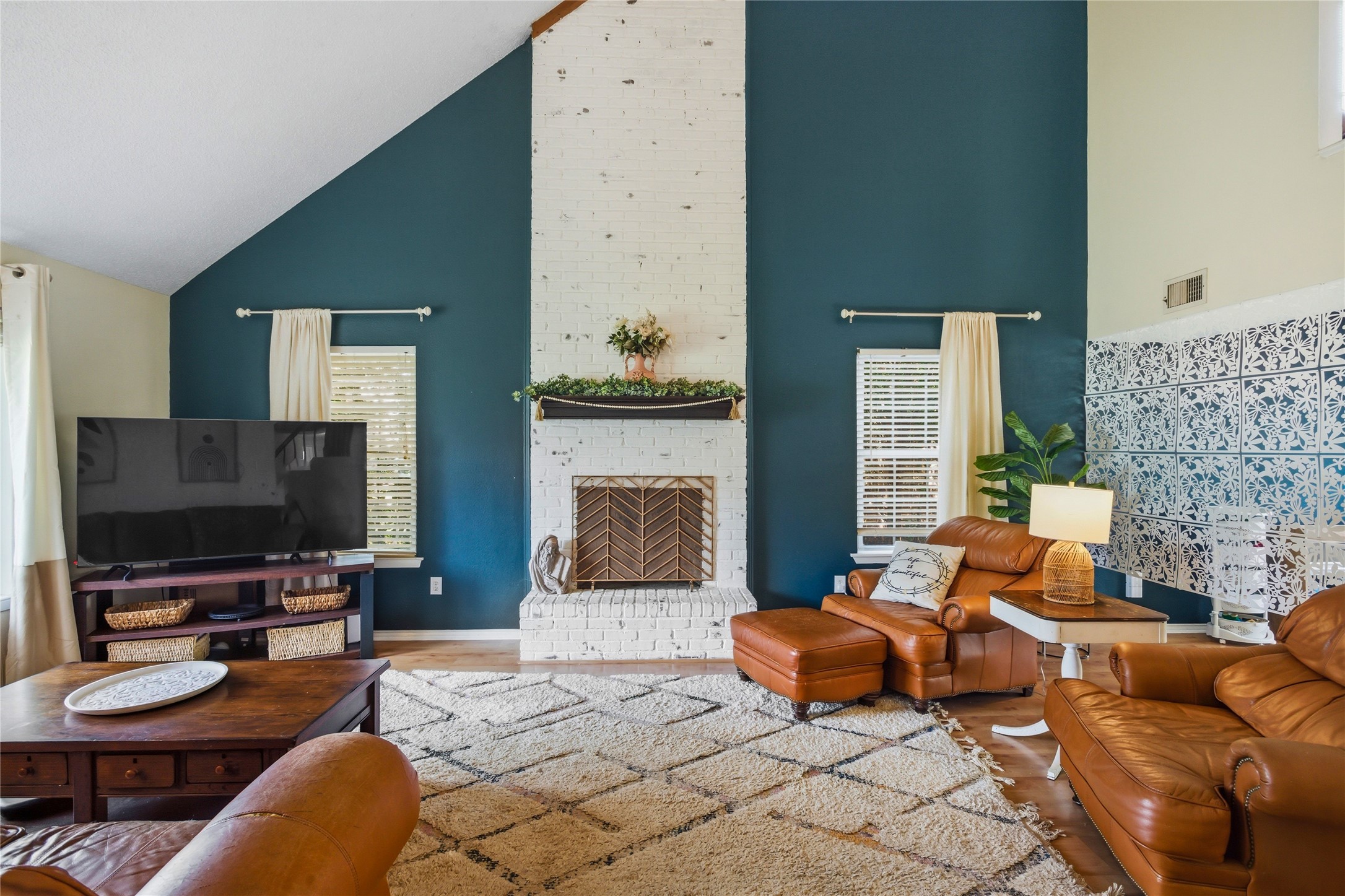 6604 Gillis Johnson Fort Worth TX 76179