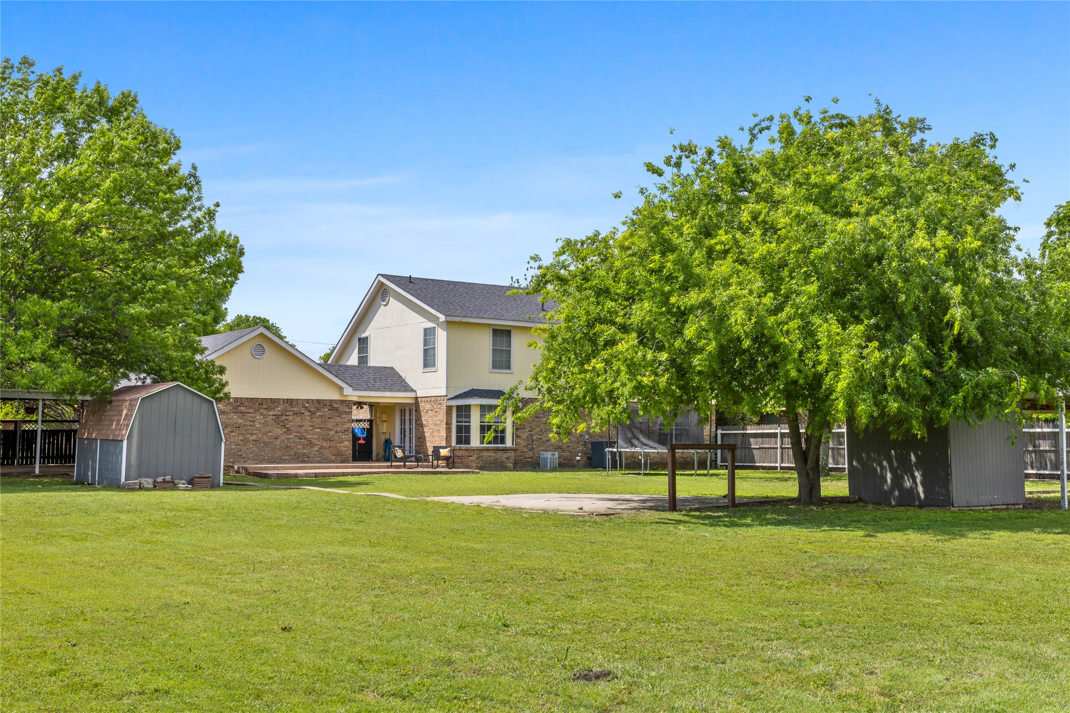 6604 Gillis Johnson Fort Worth TX 76179