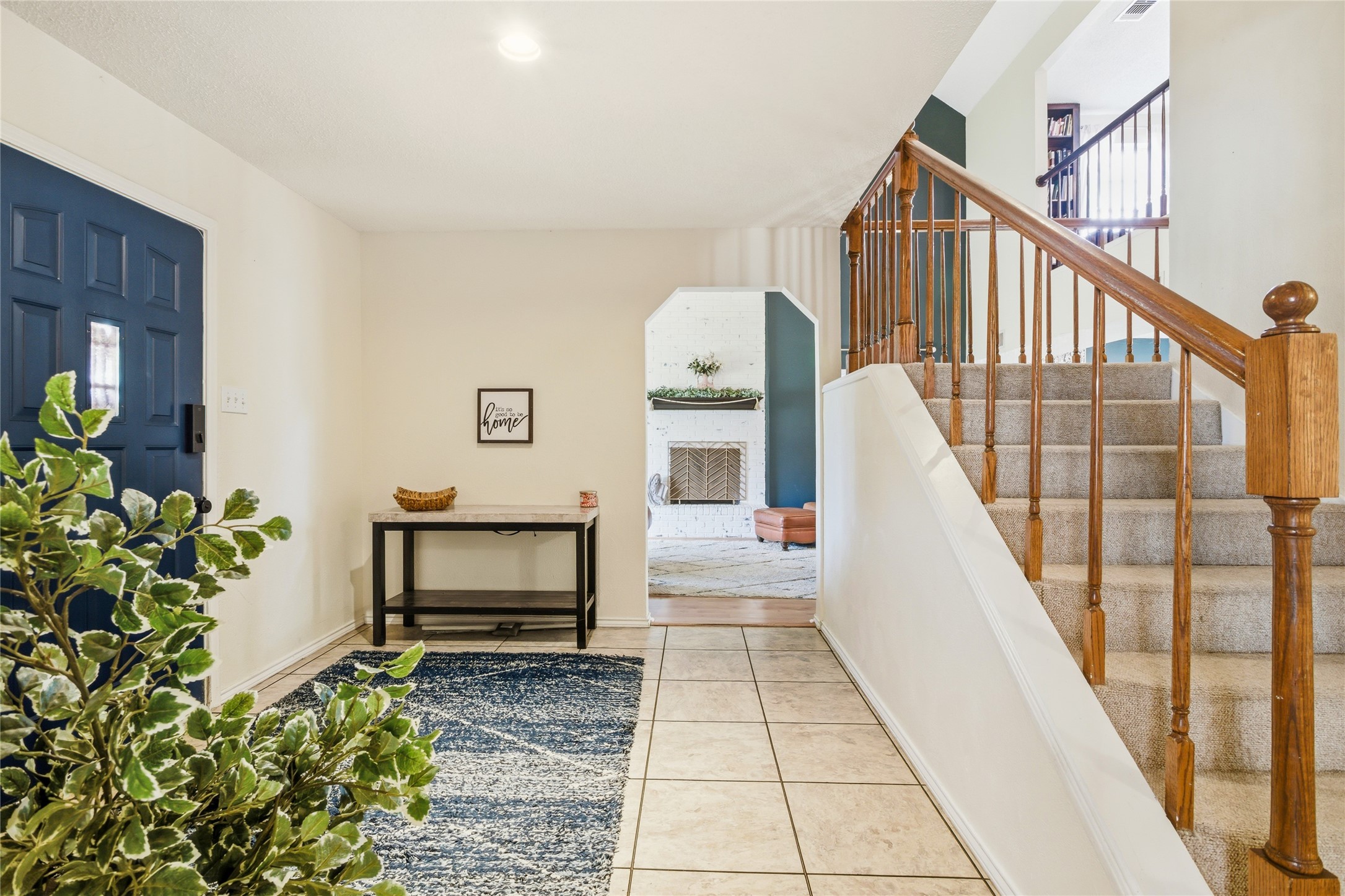 6604 Gillis Johnson Fort Worth TX 76179