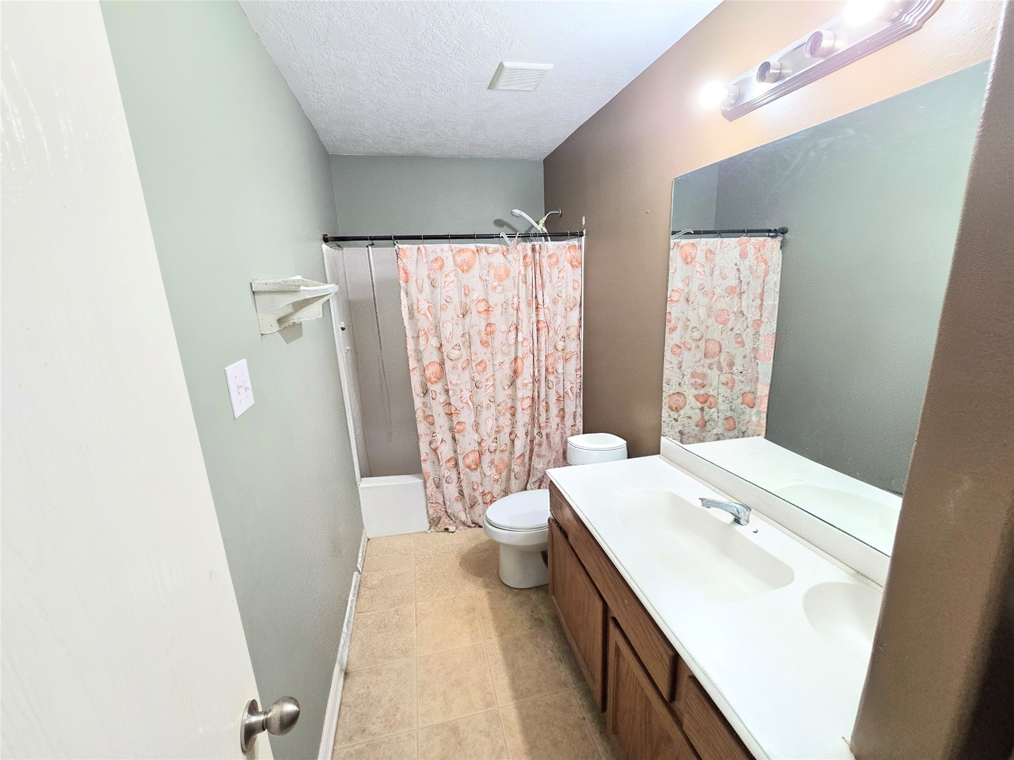 8853 E Buffalo Circle Willis TX 77378