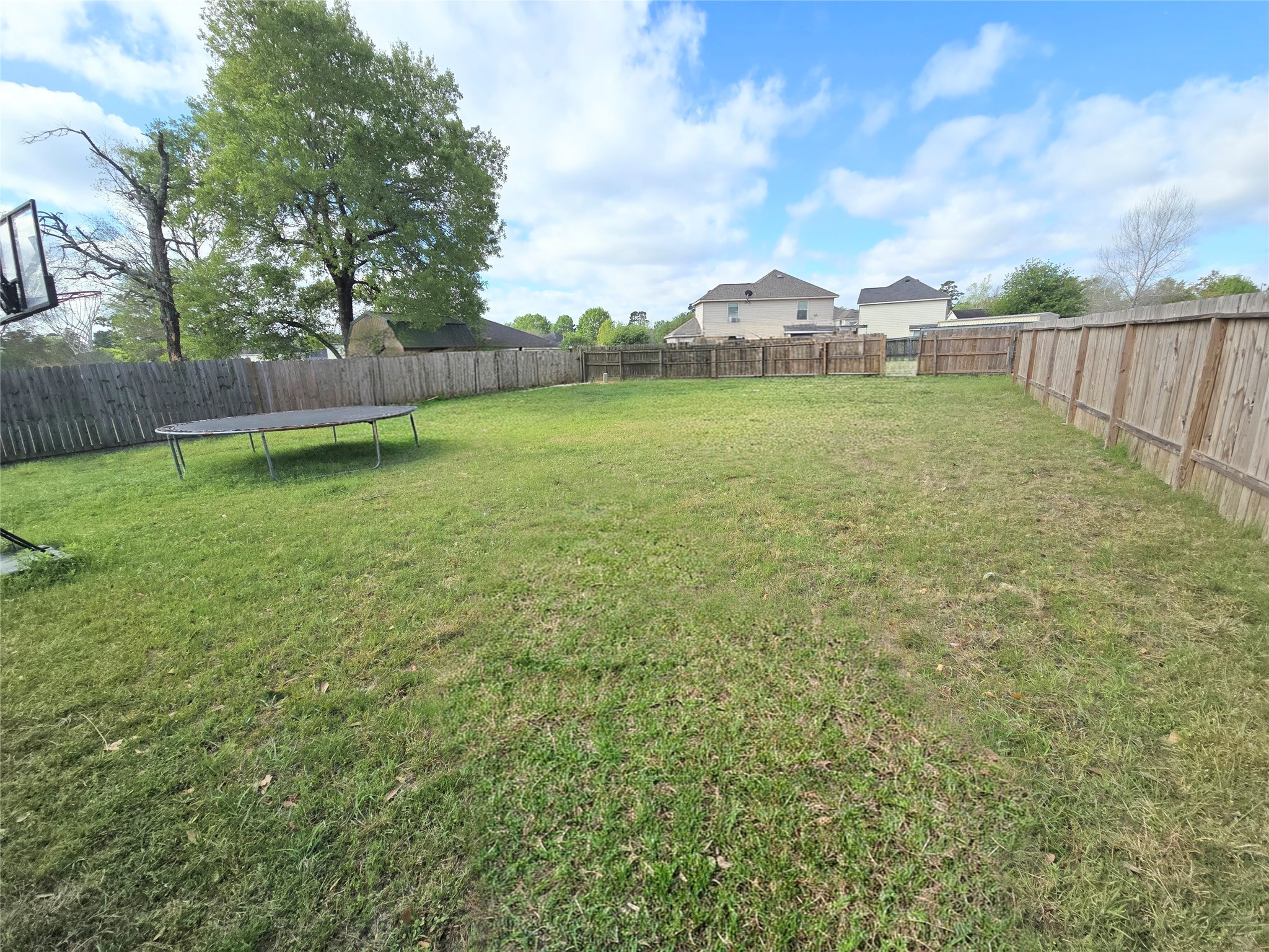 8853 E Buffalo Circle Willis TX 77378