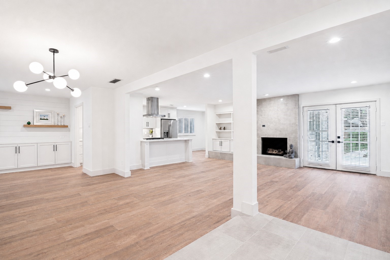 3817 Crestpark Drive Farmers Branch TX 75244