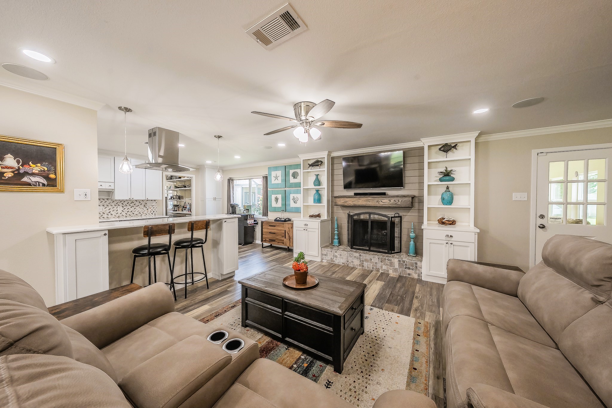 5004 Blackstone Drive River Oaks TX 76114