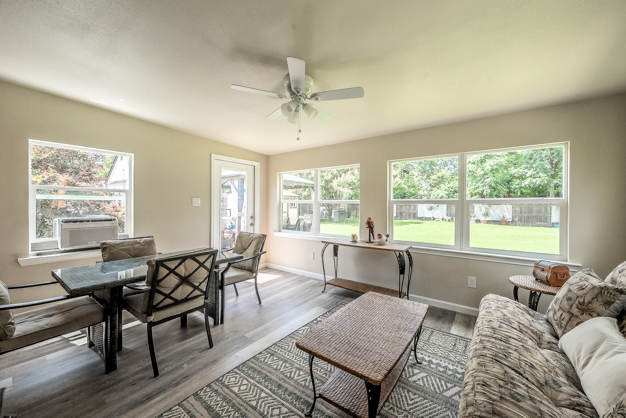 5004 Blackstone Drive River Oaks TX 76114