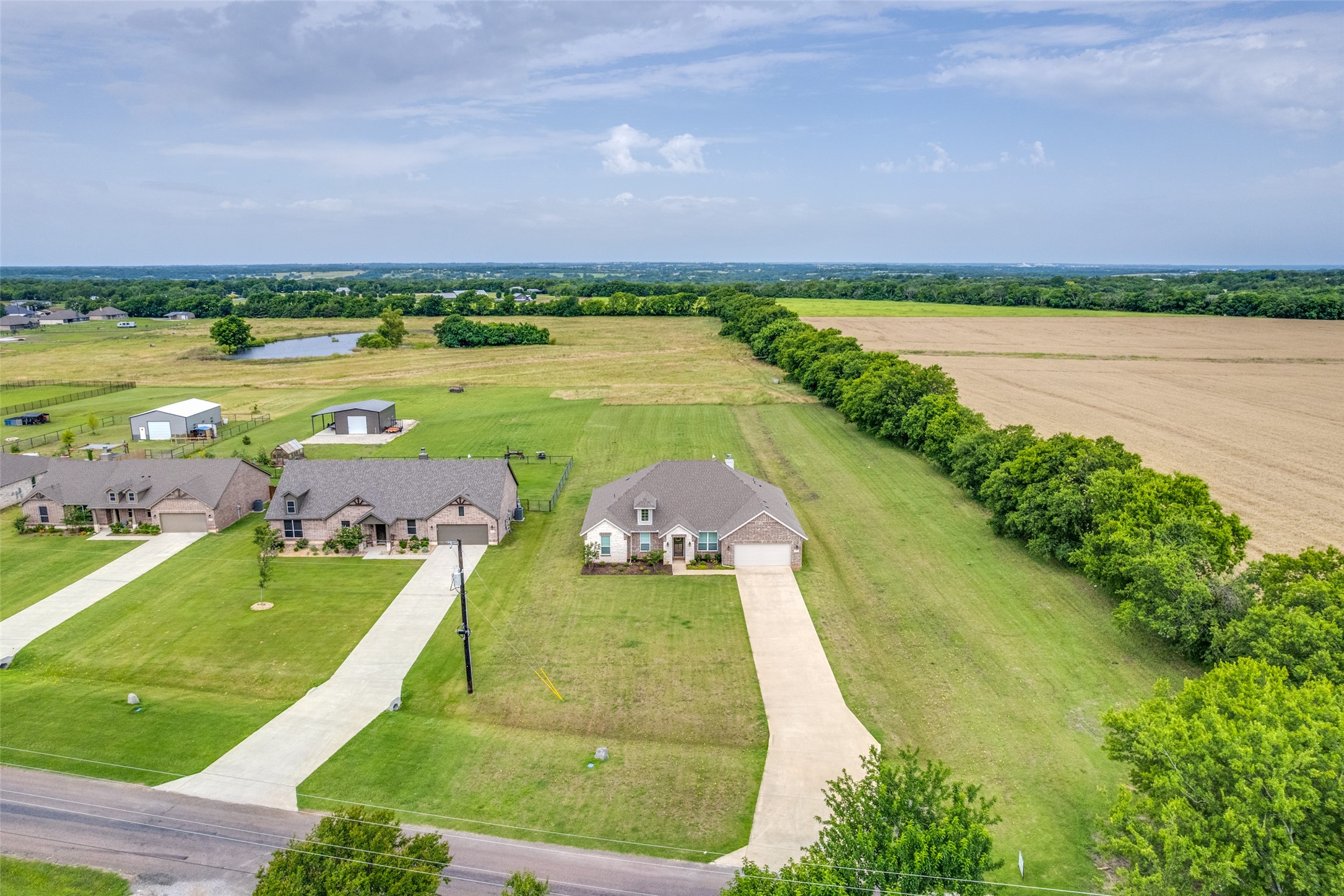 1933 Franklin Road Tom Bean TX 75090