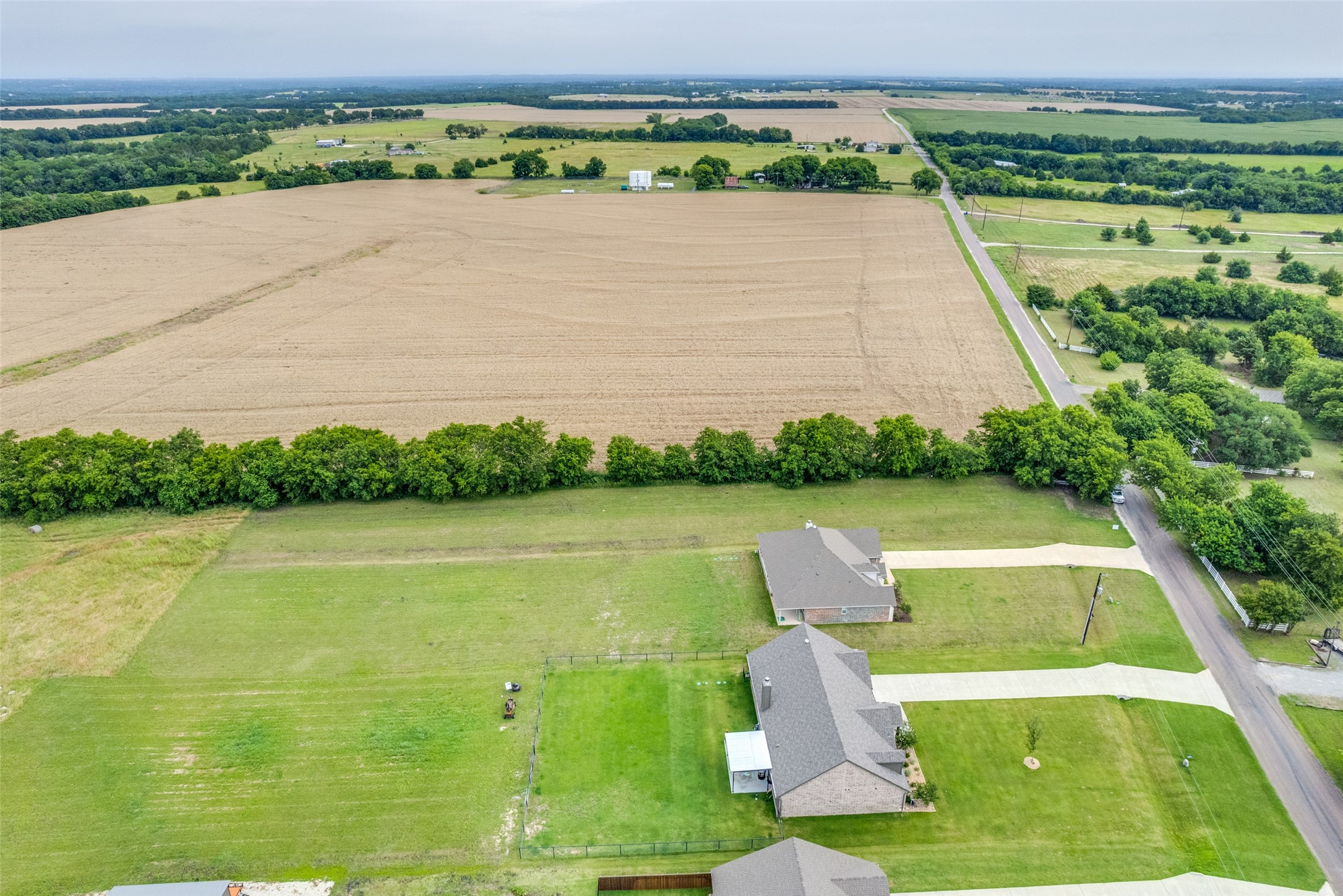 1933 Franklin Road Tom Bean TX 75090