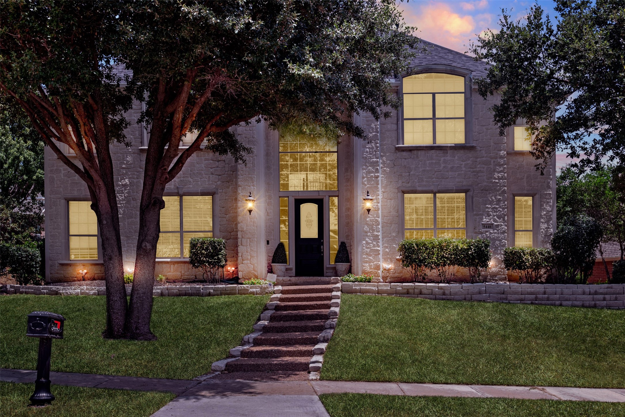 5446 Hunters Creek Trail Frisco TX 75036