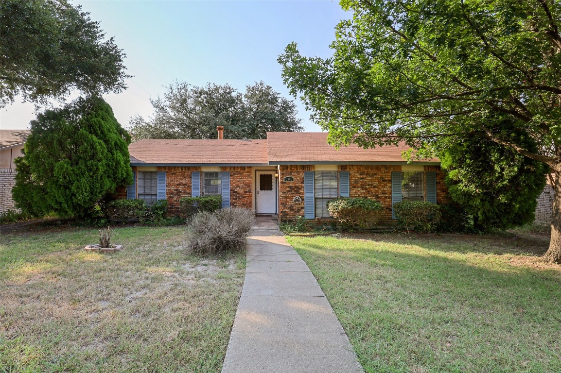 3306 Overglen Drive Garland TX 75043