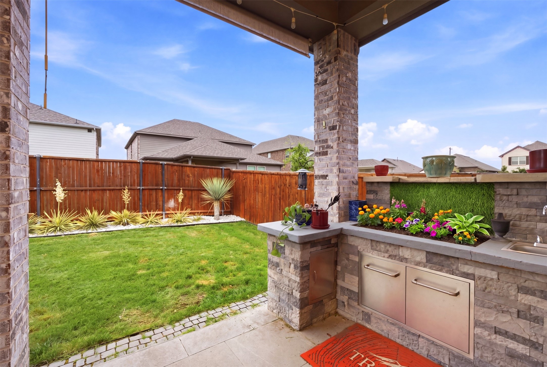 1929 Campground Way Aubrey TX 76227