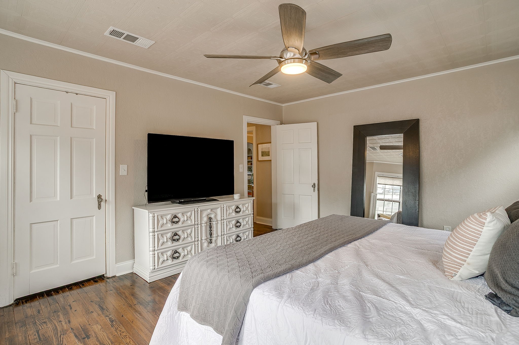 4328 Lovell Avenue Fort Worth TX 76107