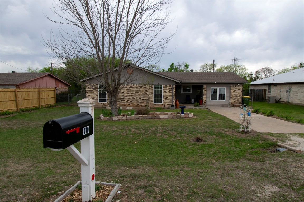 410 Grandview Drive Granbury TX 76049