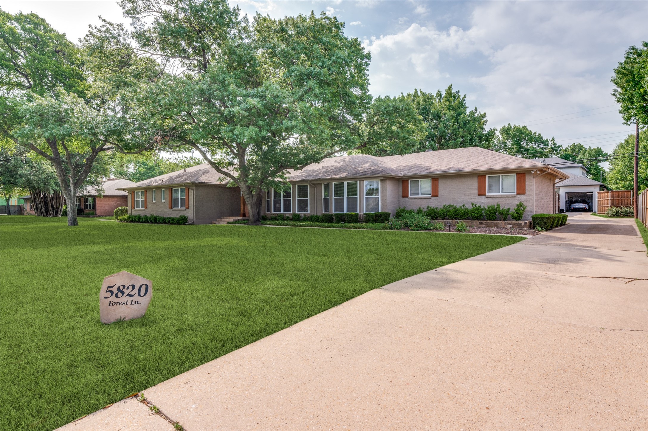 5820 Forest Lane Dallas TX 75230
