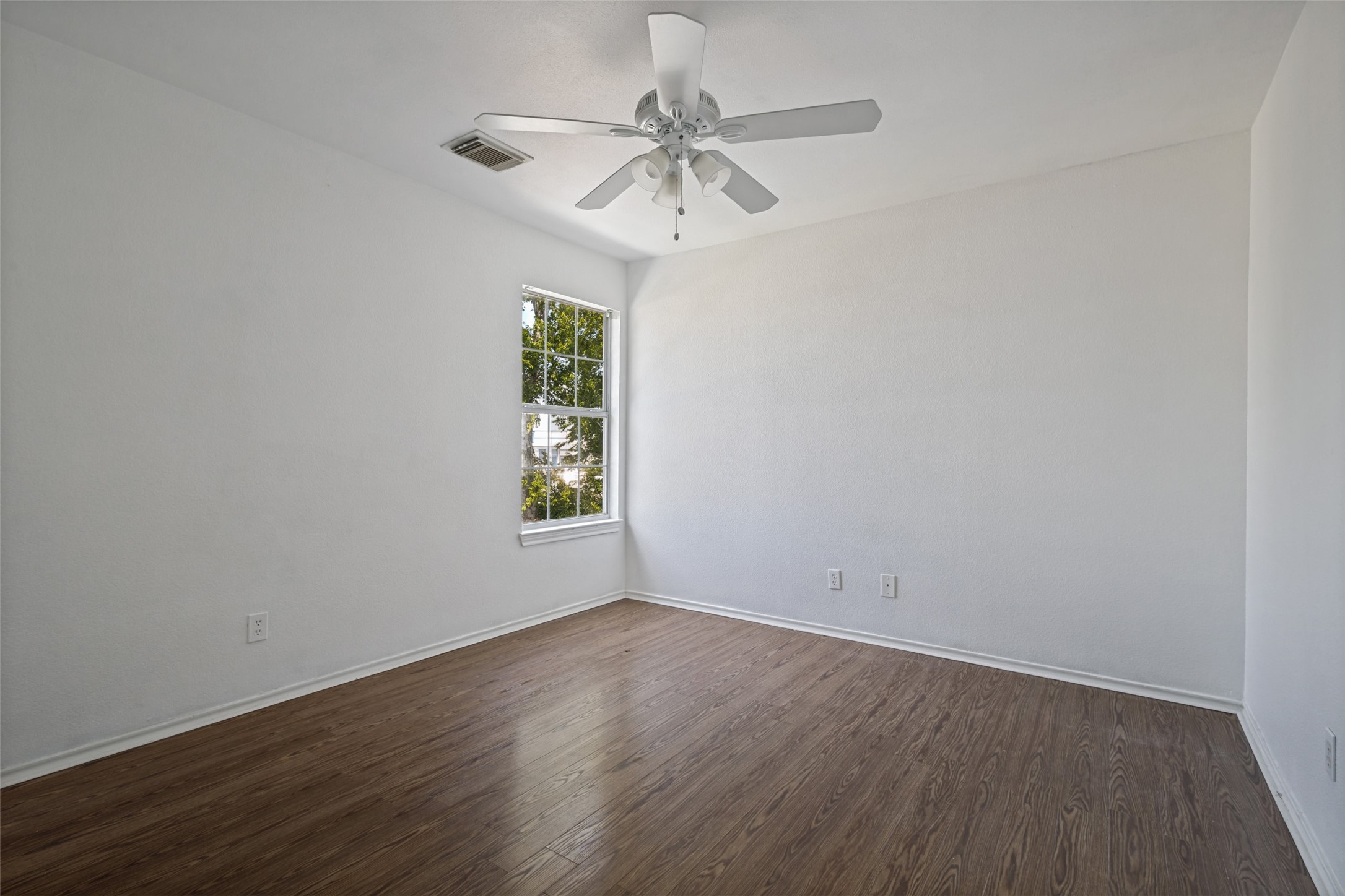 1383 Mimosa Lane Lewisville TX 75077
