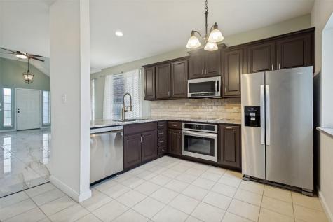 1383 Mimosa Lane Lewisville TX 75077