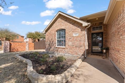 1144 Hearthstone Drive Burleson TX 76028