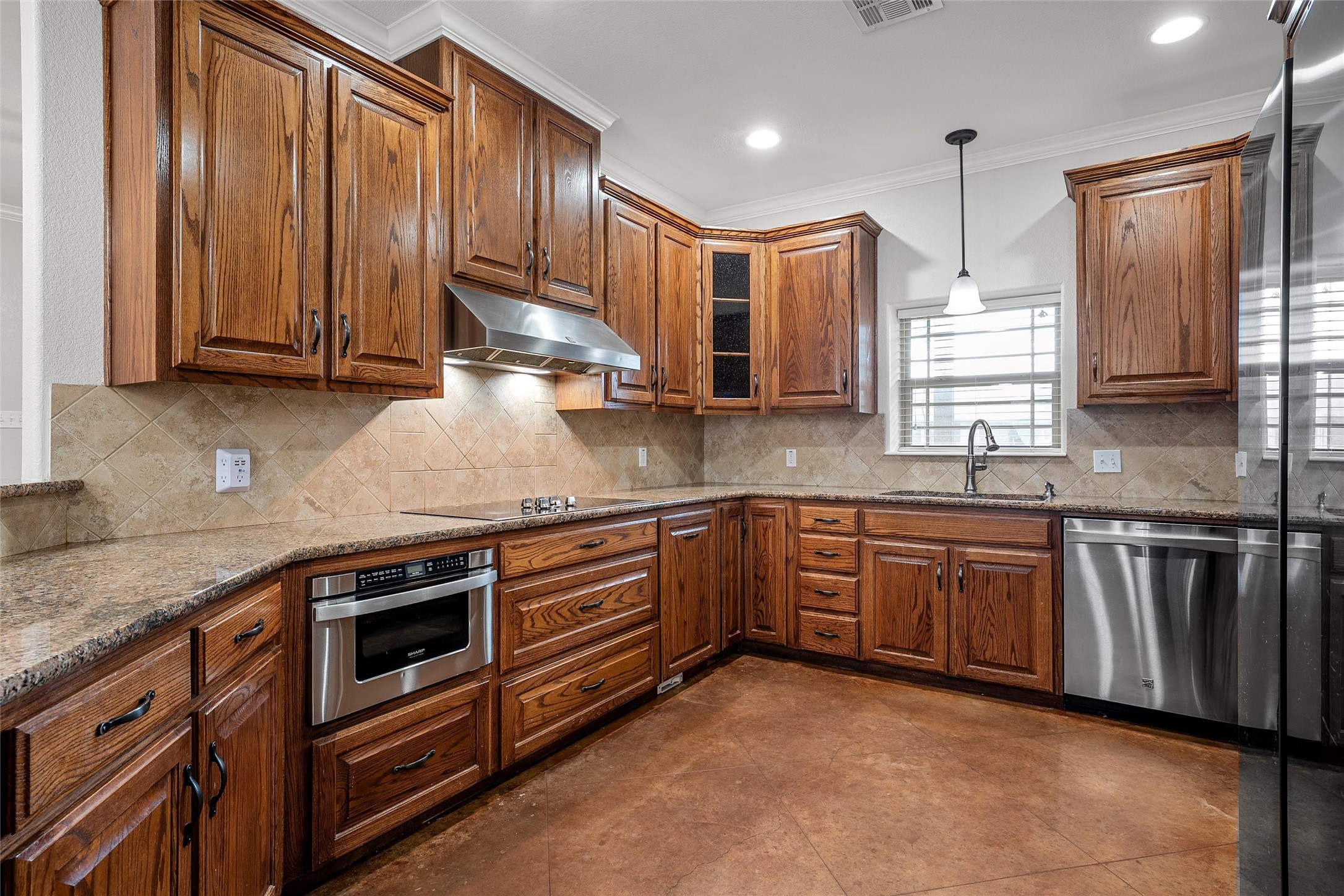 1509 N Reagan Street West TX 76691
