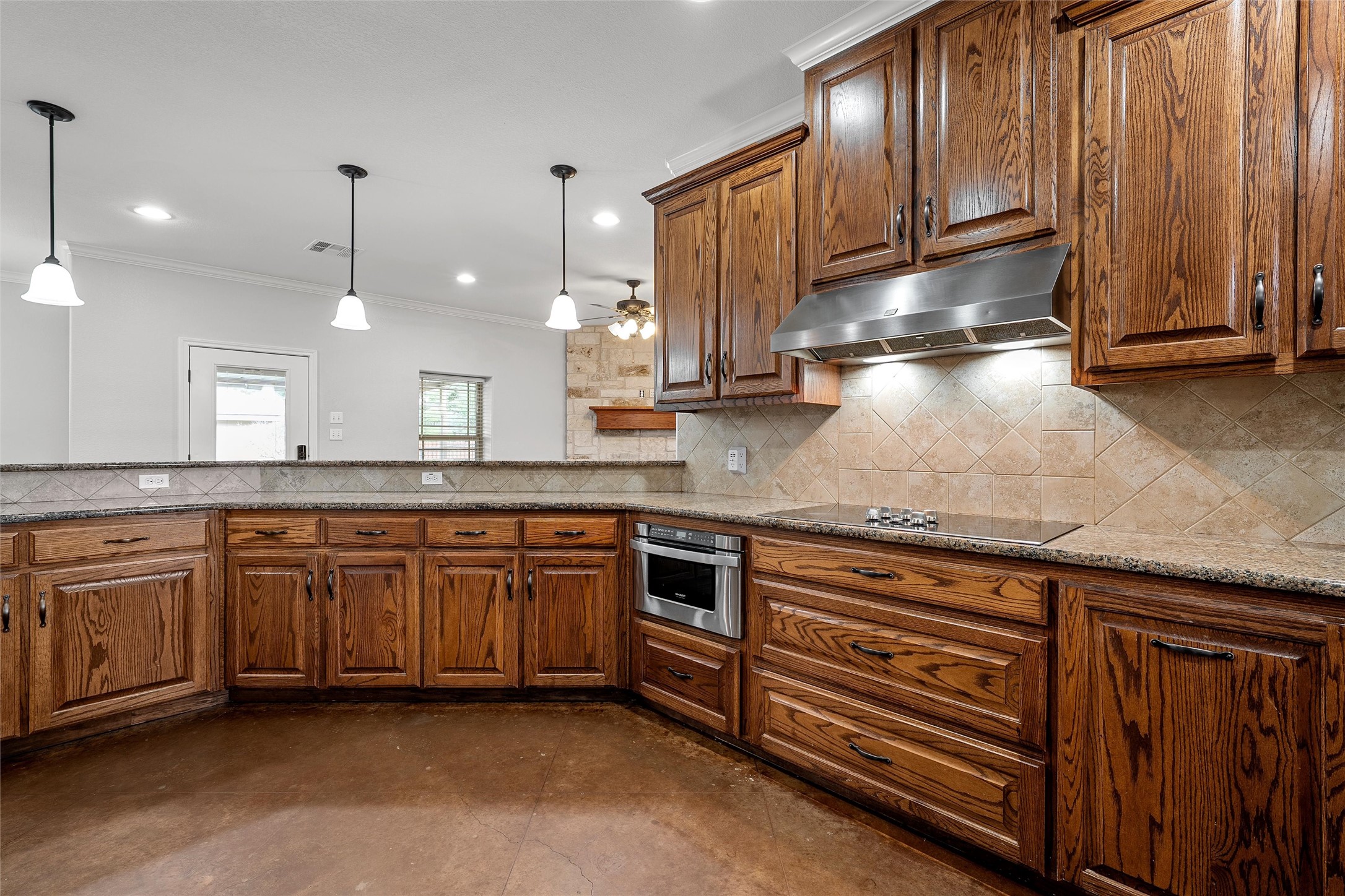 1509 N Reagan Street West TX 76691