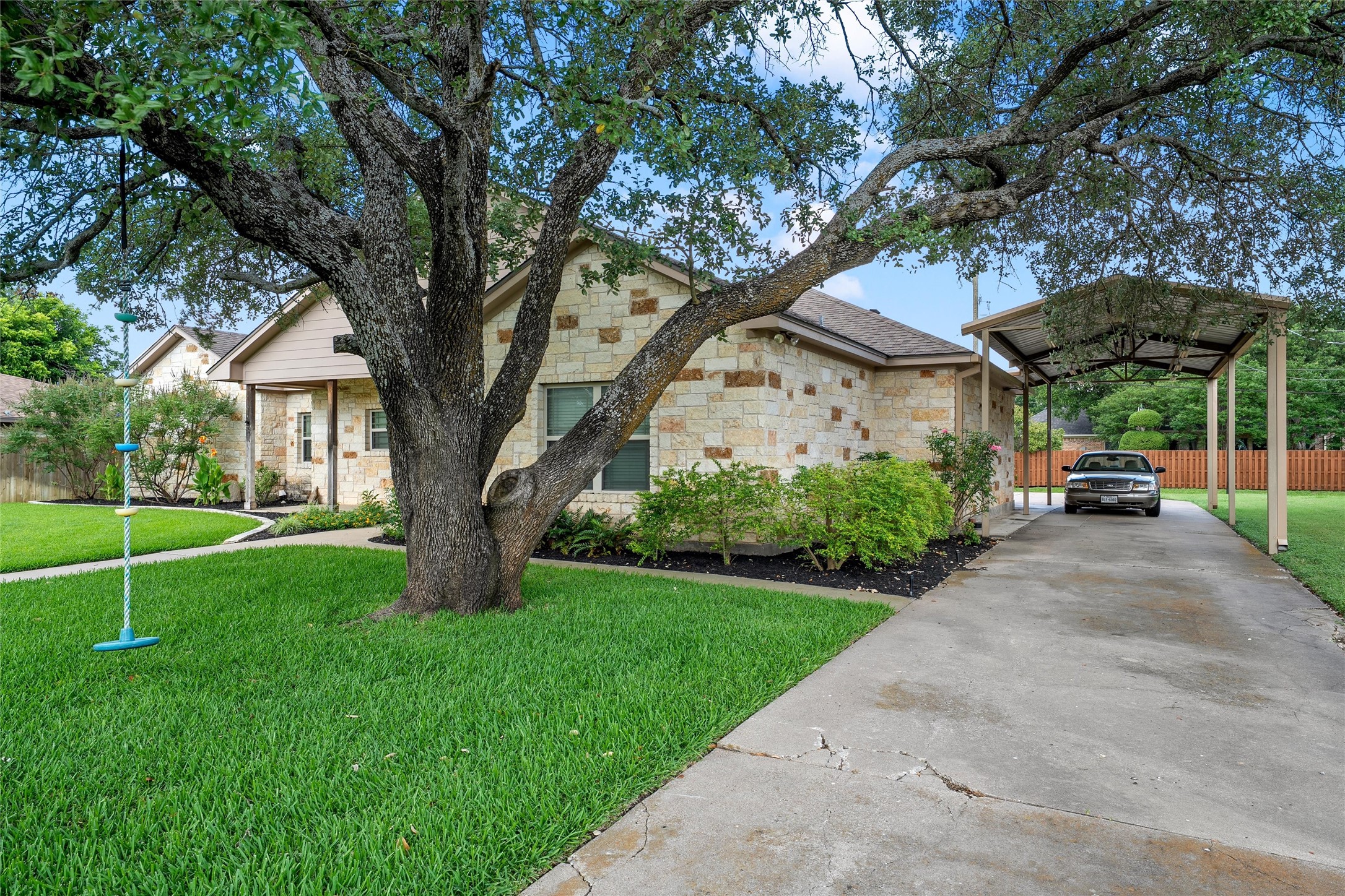 1509 N Reagan Street West TX 76691