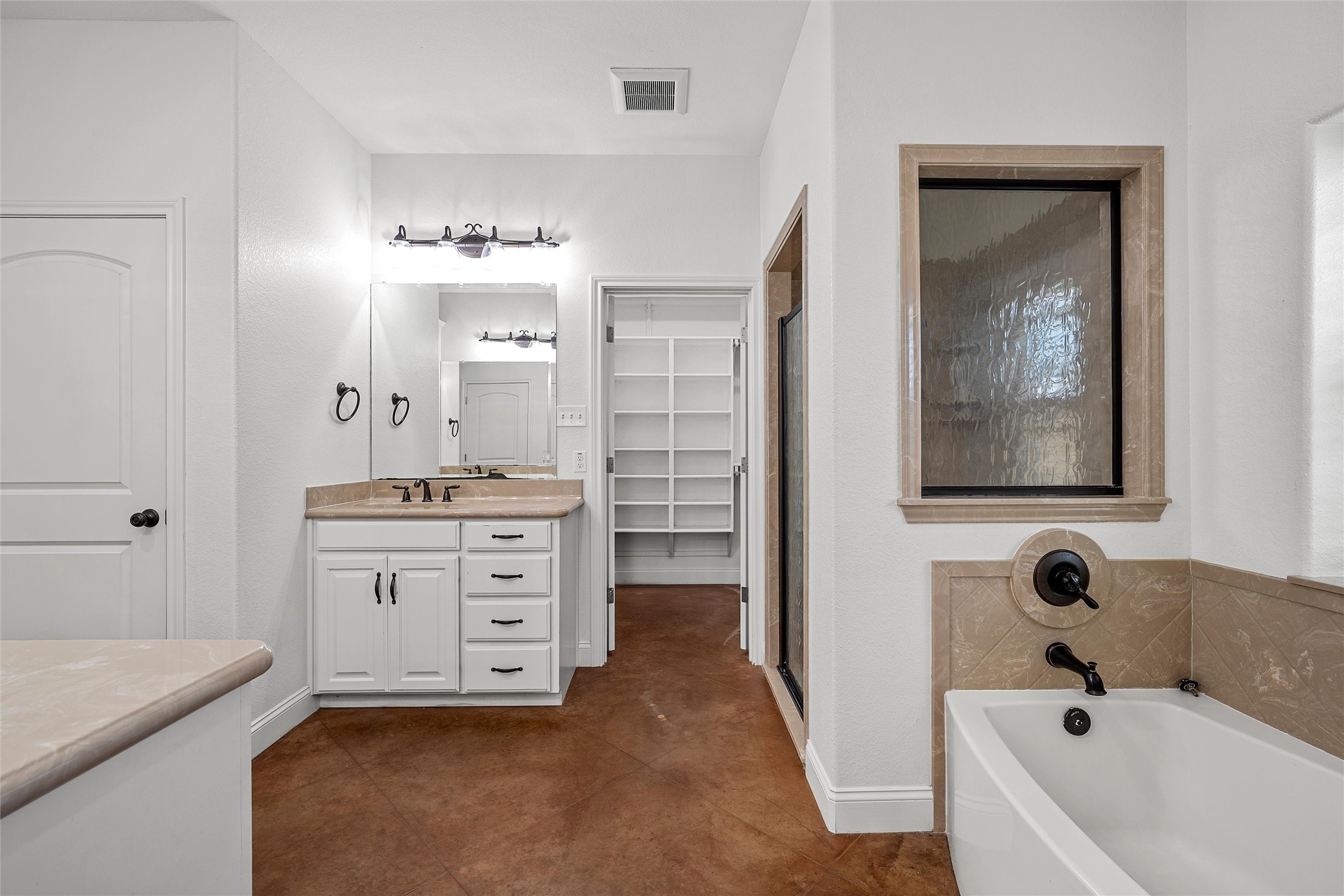 1509 N Reagan Street West TX 76691