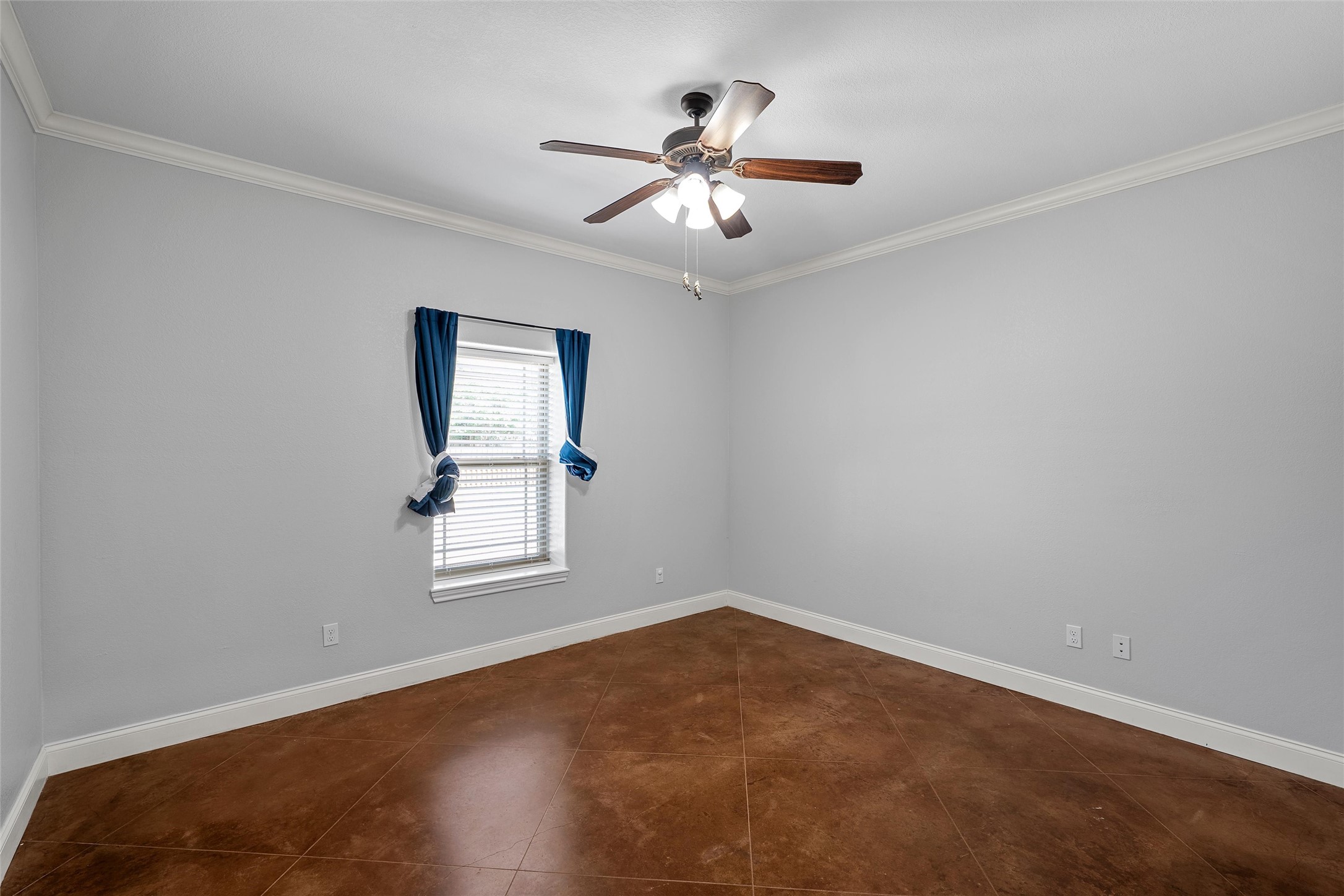 1509 N Reagan Street West TX 76691