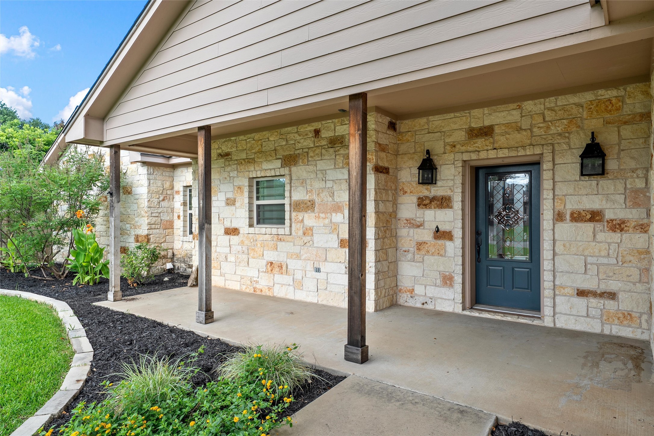 1509 N Reagan Street West TX 76691