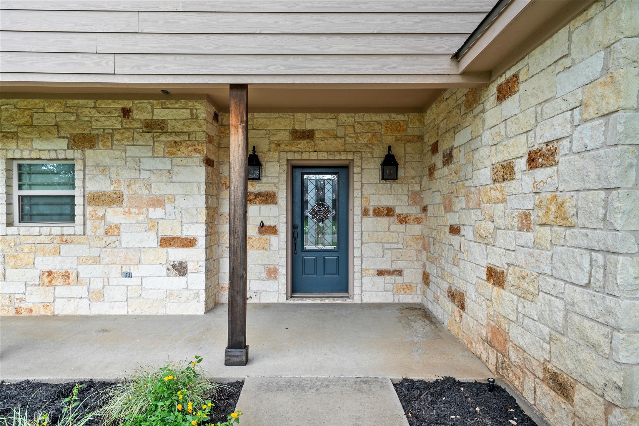 1509 N Reagan Street West TX 76691