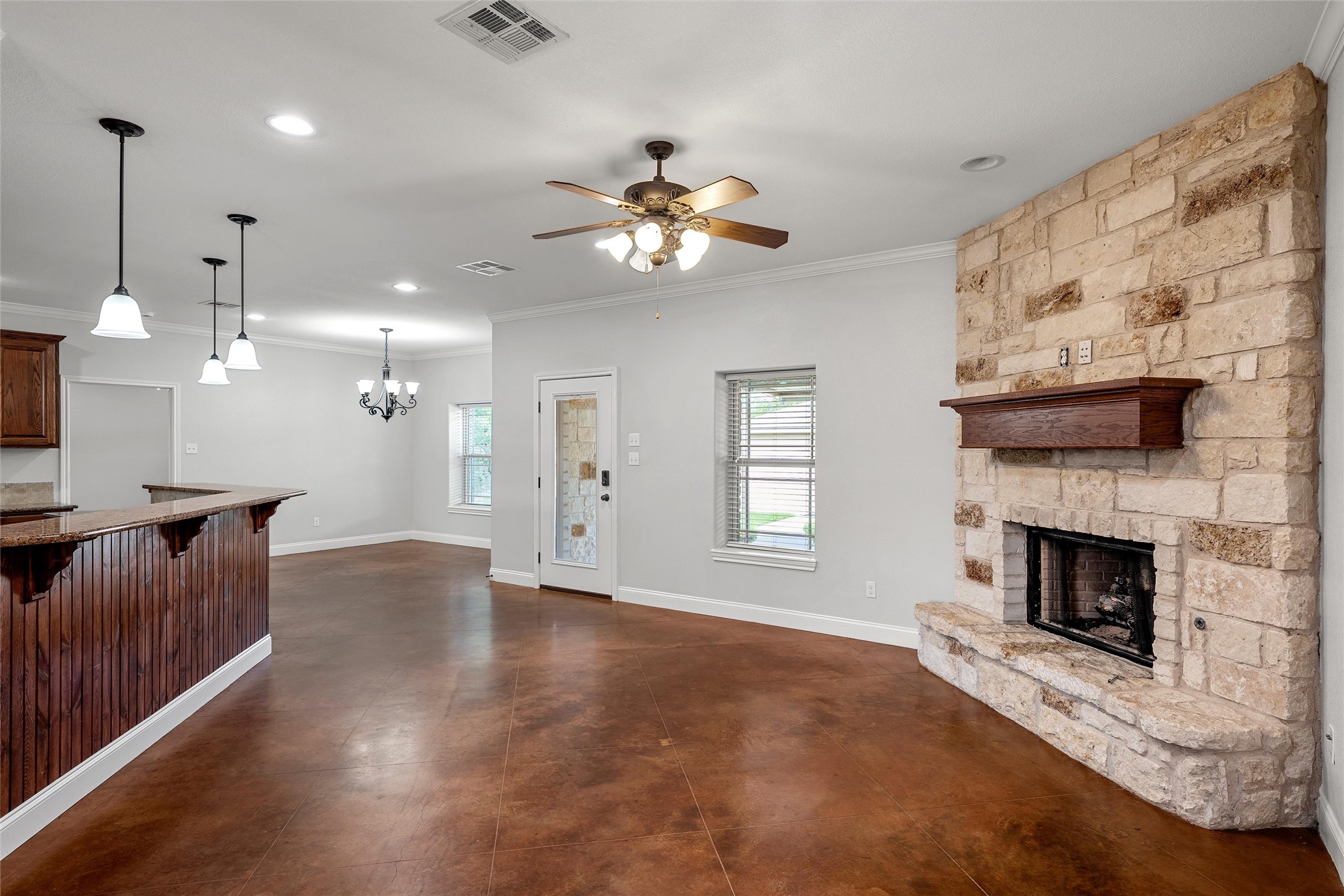 1509 N Reagan Street West TX 76691