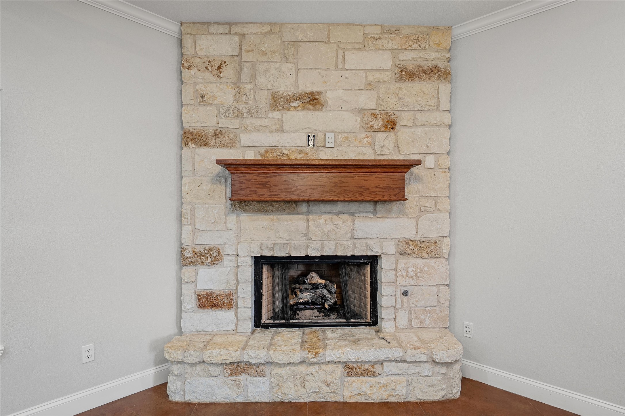 1509 N Reagan Street West TX 76691