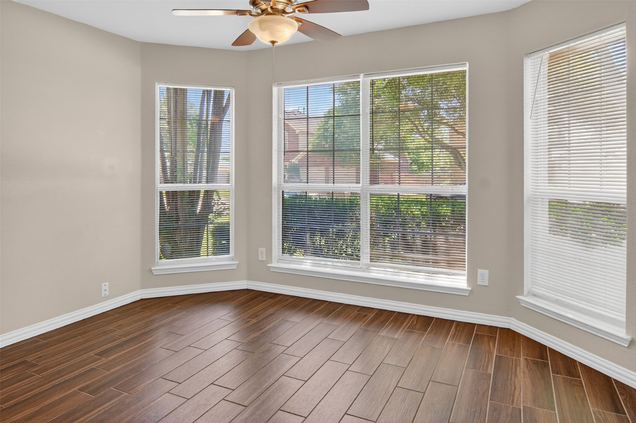 6922 Briarwood Drive Fort Worth TX 76132