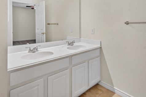 6922 Briarwood Drive Fort Worth TX 76132