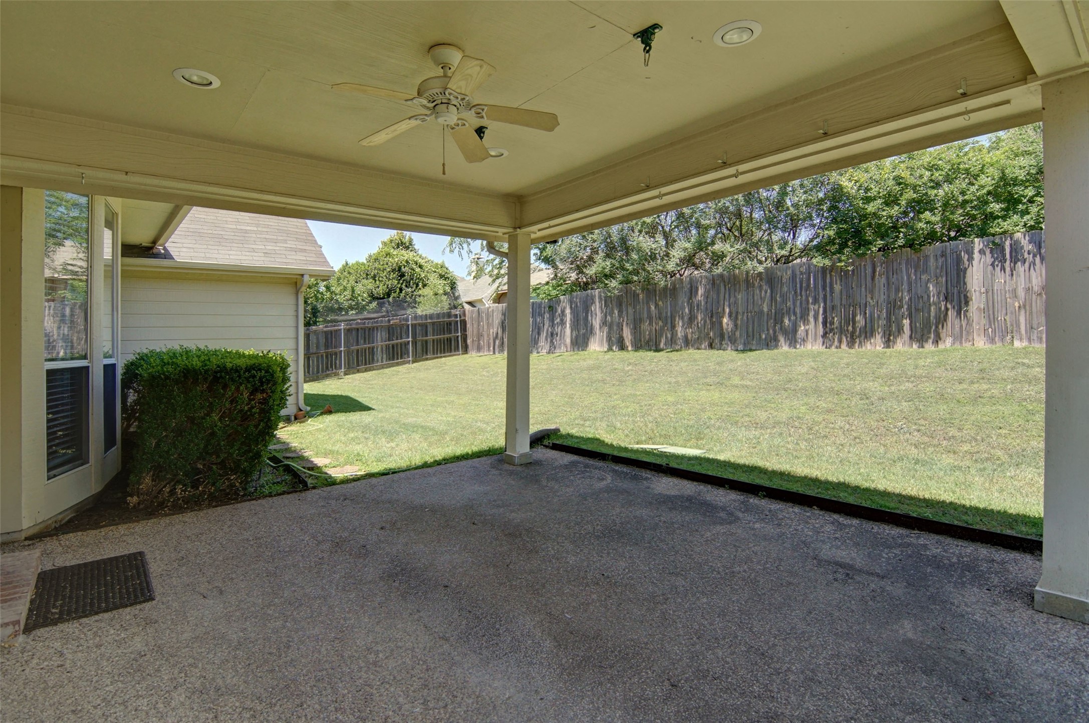 6922 Briarwood Drive Fort Worth TX 76132