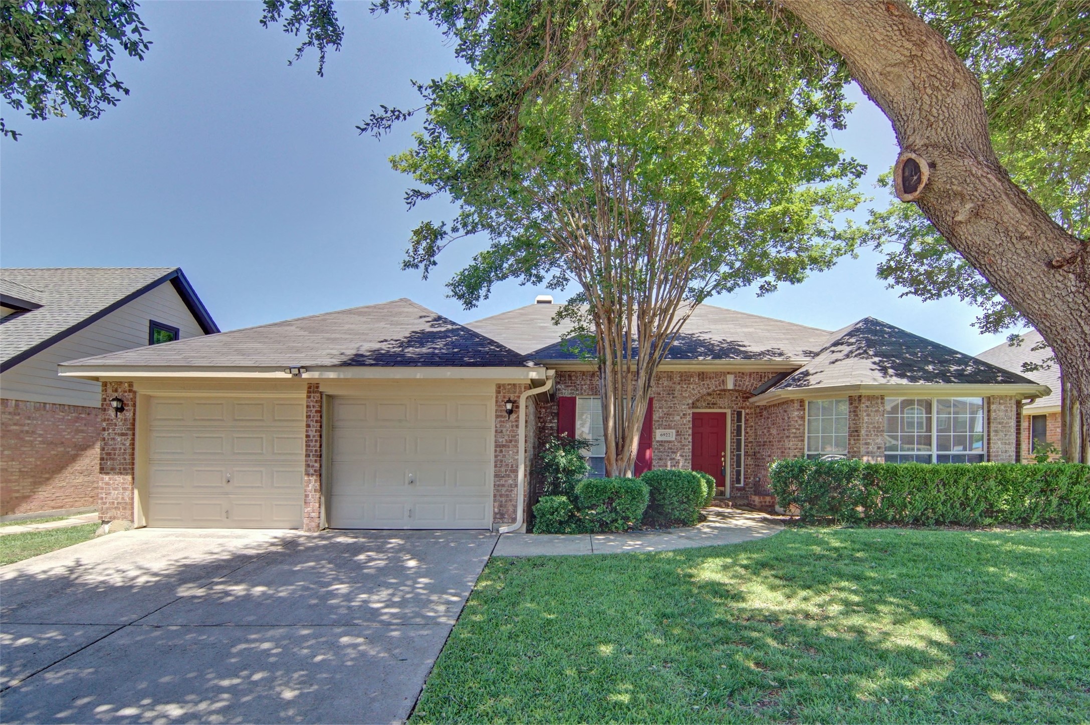6922 Briarwood Drive Fort Worth TX 76132