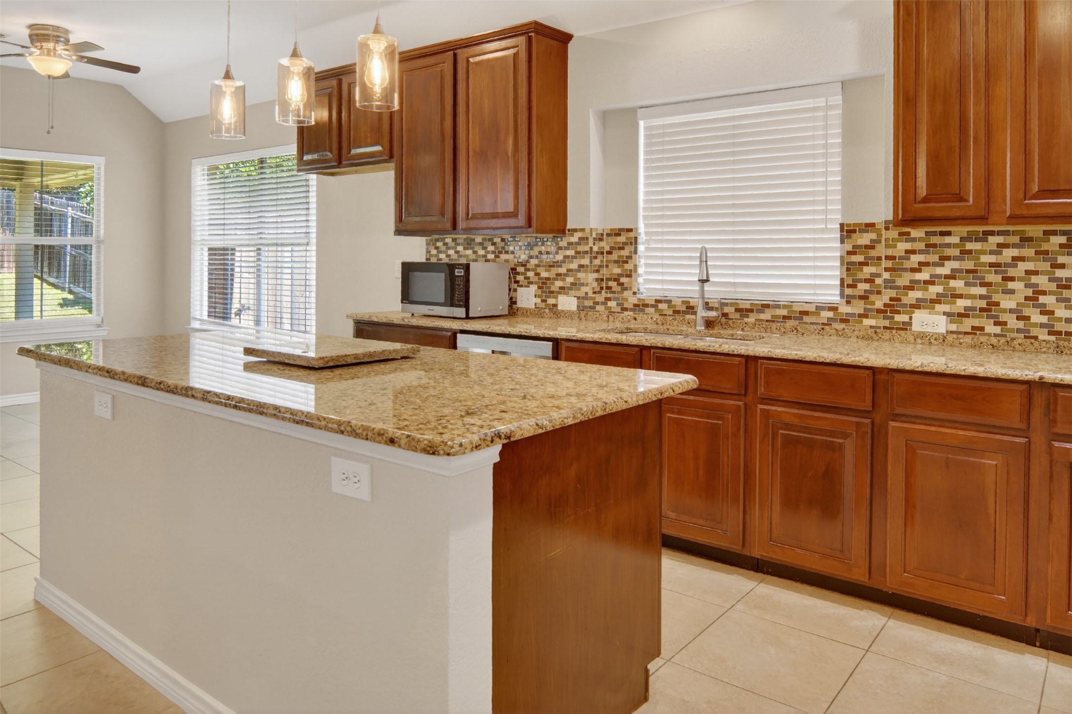 6922 Briarwood Drive Fort Worth TX 76132