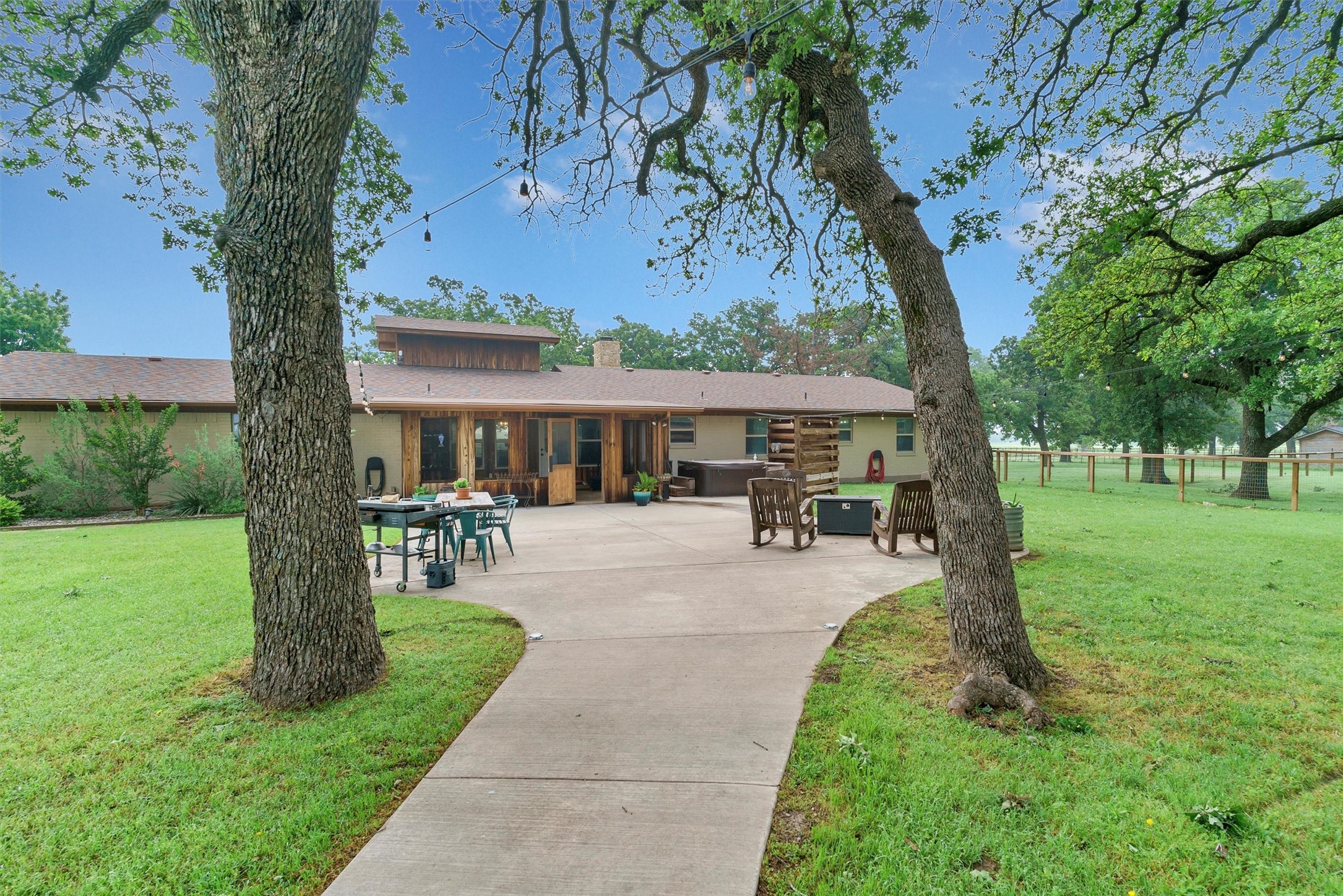 1900 Campbell Road Tolar TX 76476