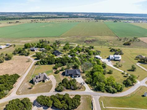 201 Private Road 4296 Clifton TX 76634