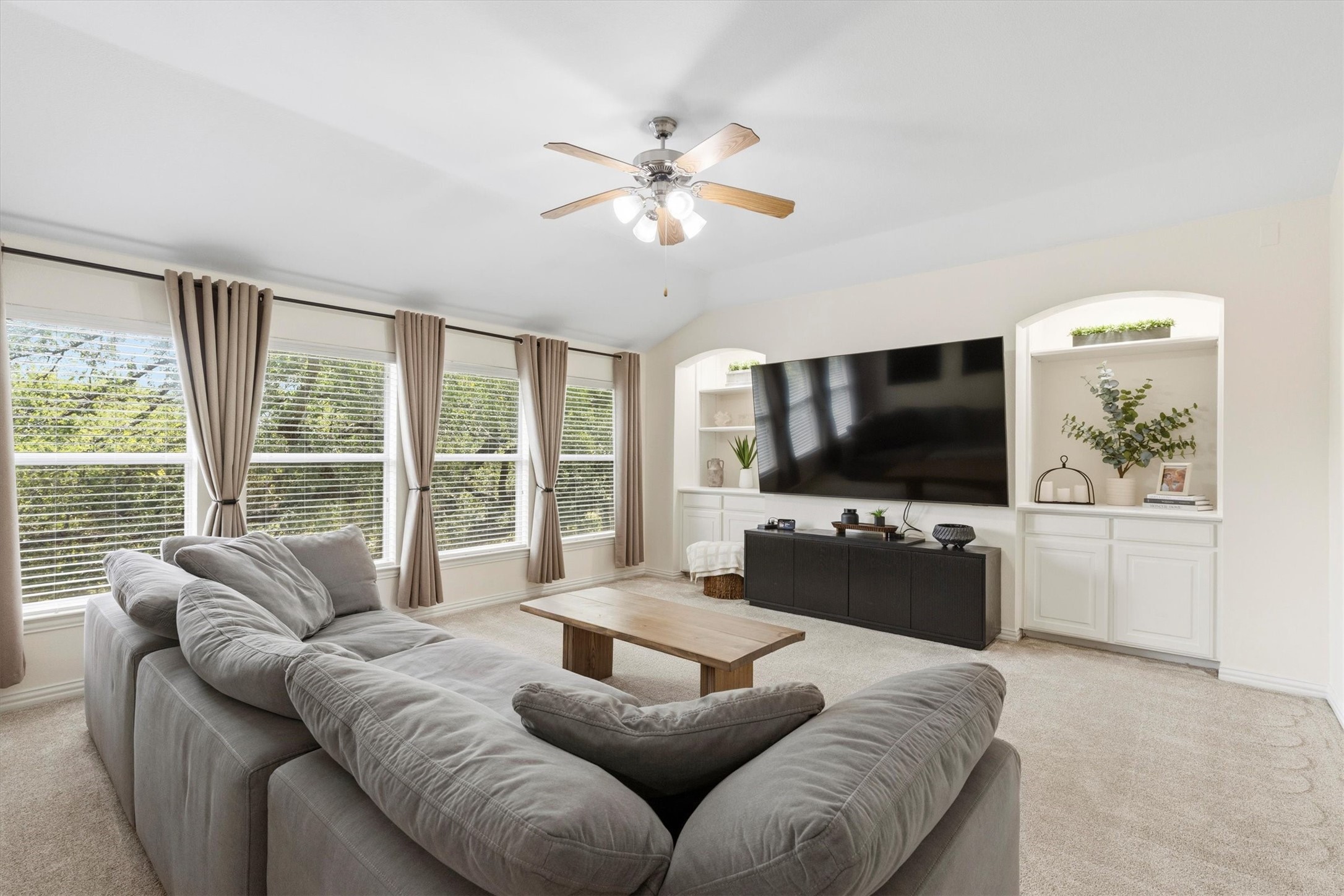 2520 Kodiak Circle Euless TX 76039