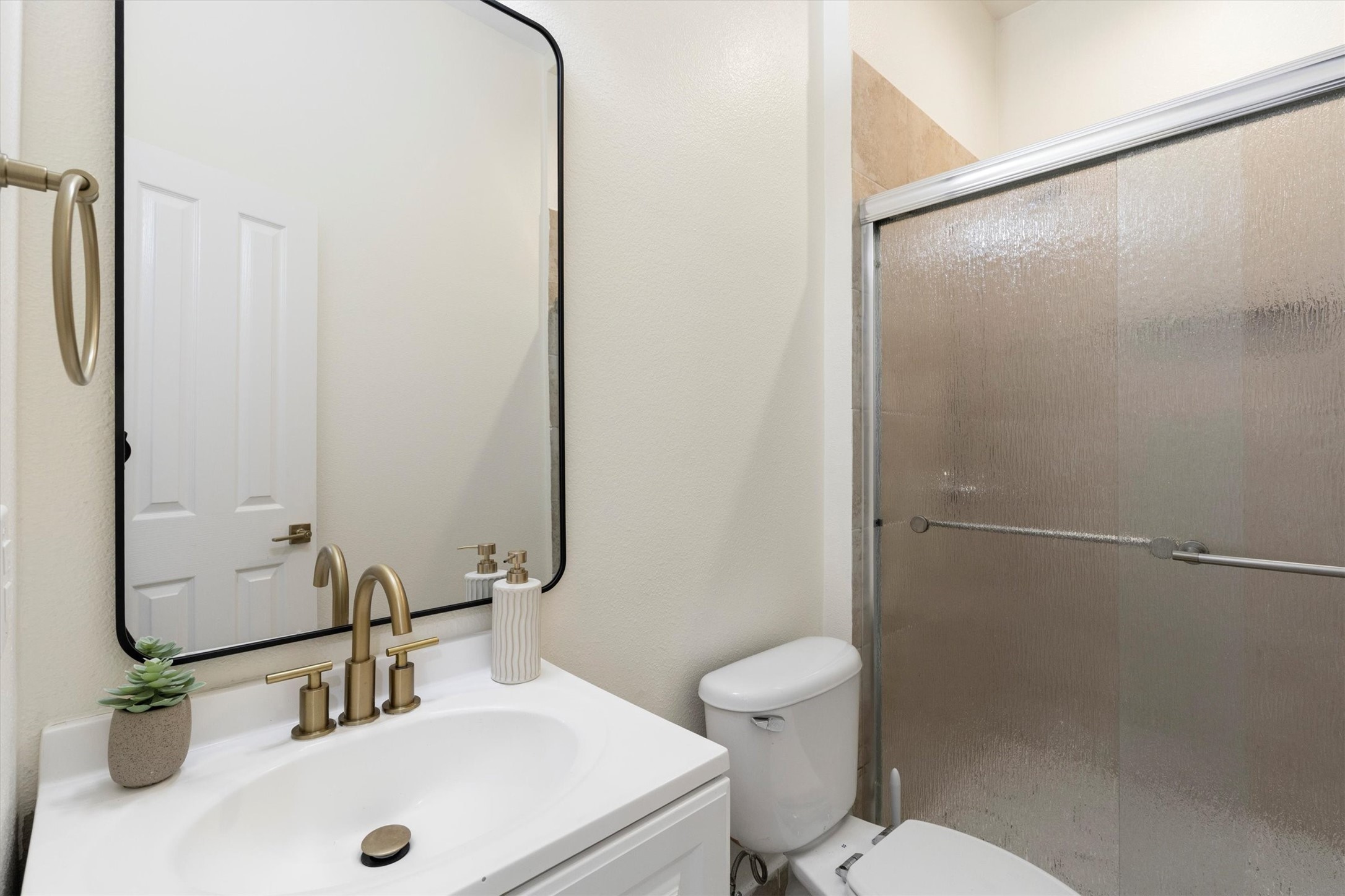 2520 Kodiak Circle Euless TX 76039