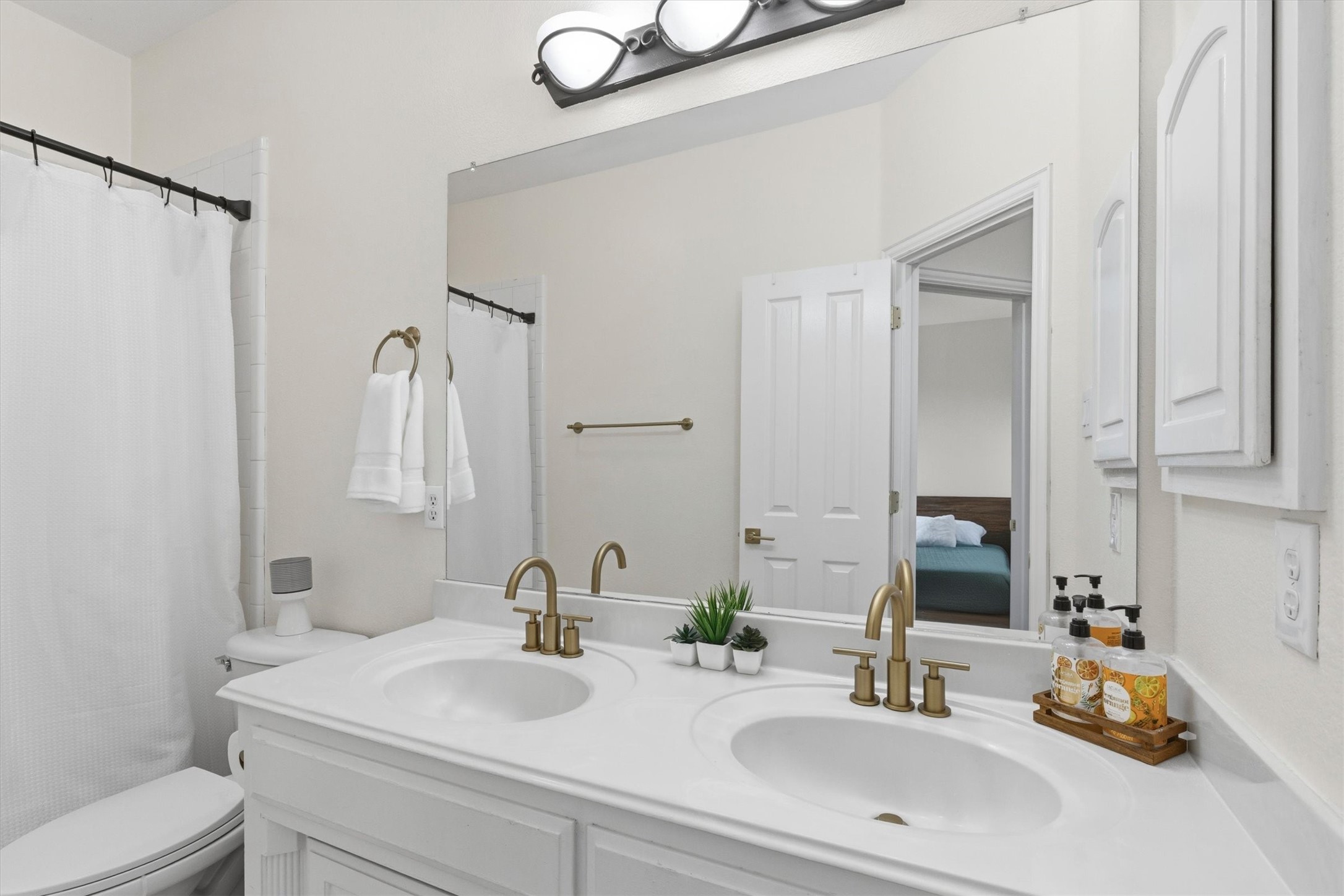 2520 Kodiak Circle Euless TX 76039
