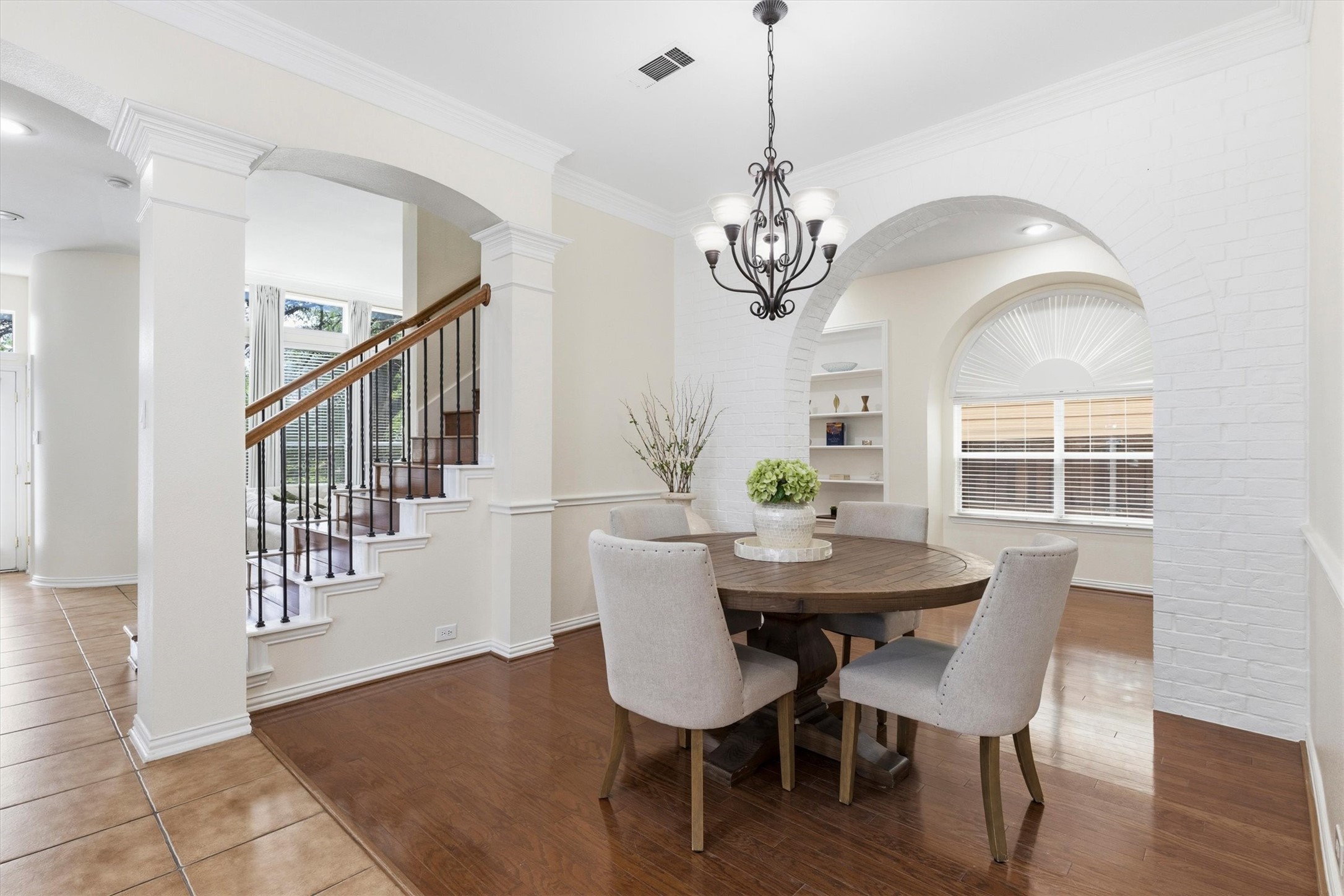 2520 Kodiak Circle Euless TX 76039