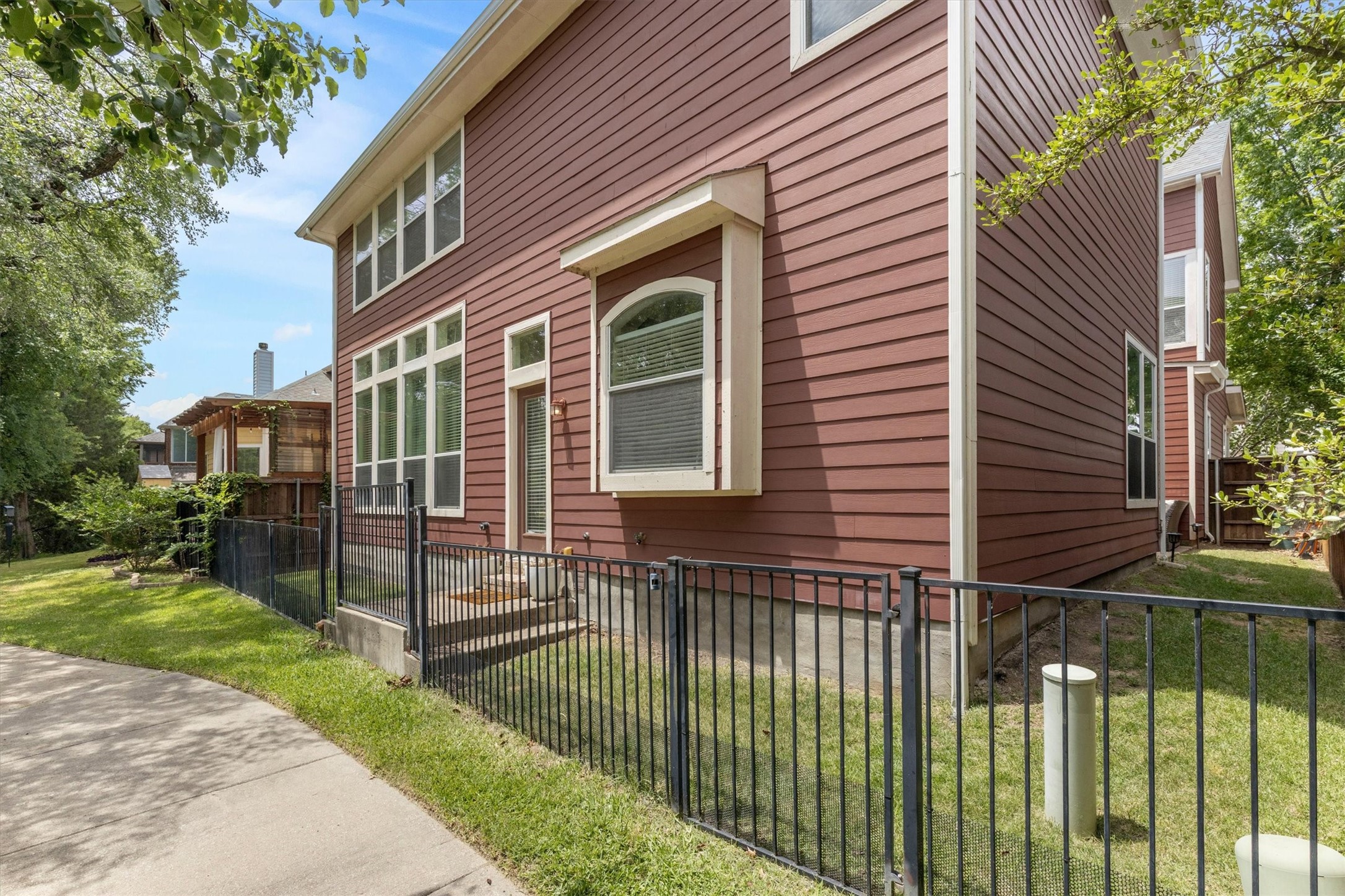 2520 Kodiak Circle Euless TX 76039