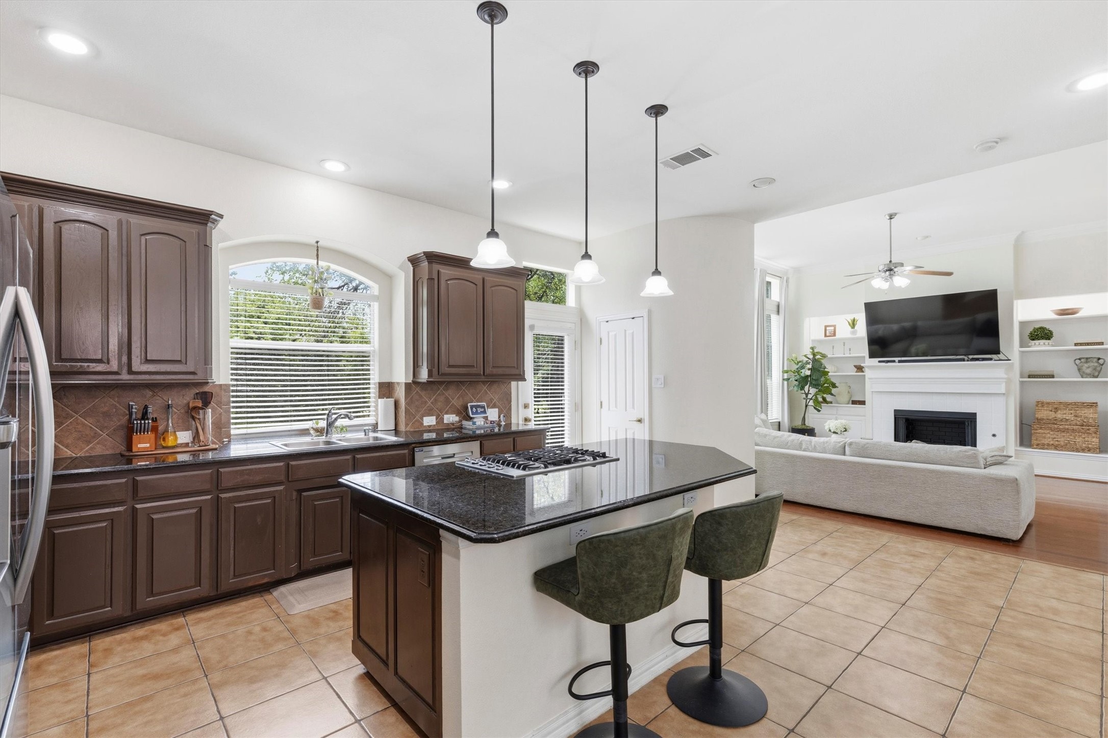 2520 Kodiak Circle Euless TX 76039
