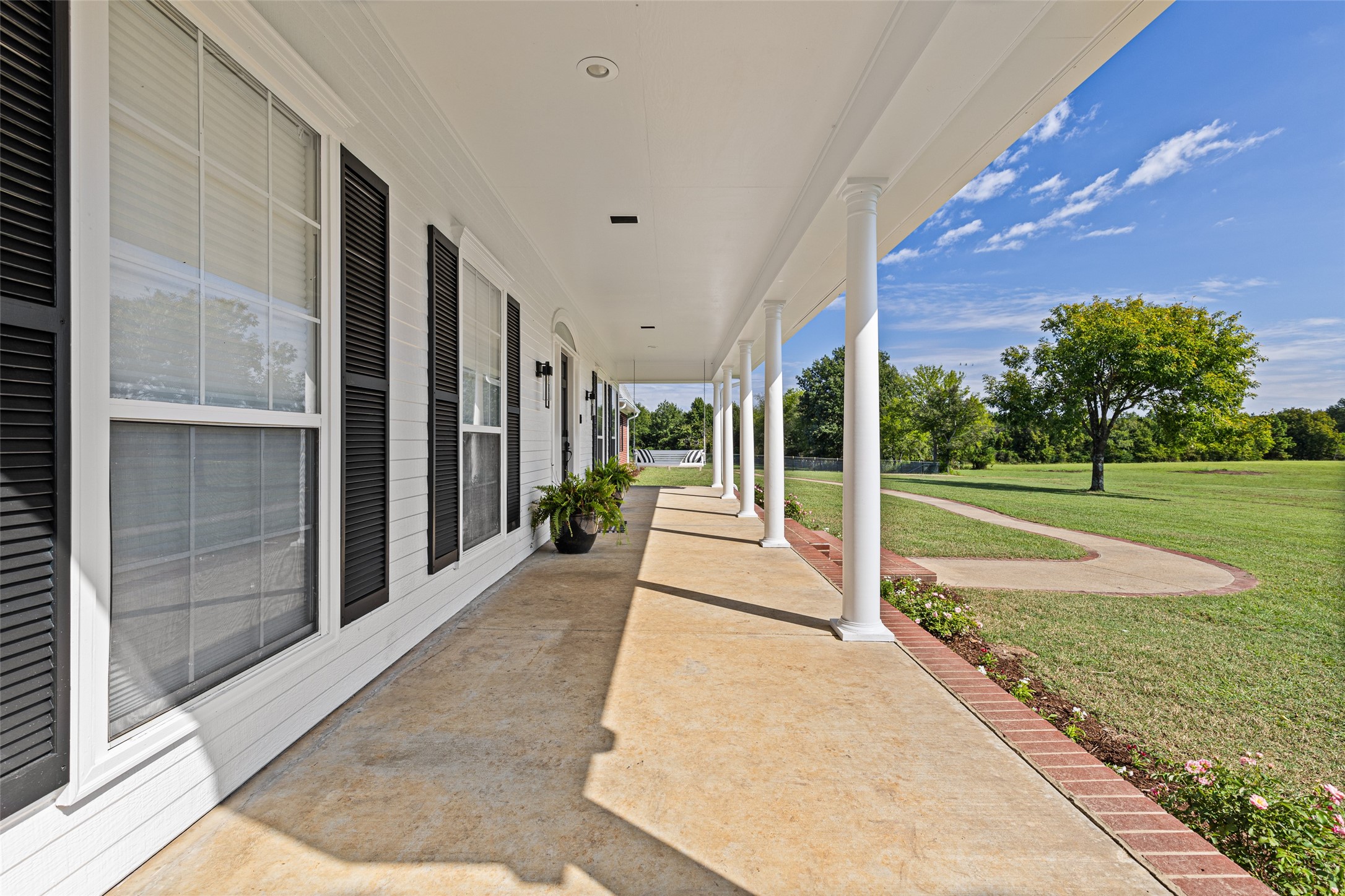 5989 Highway 259 Diana TX 75640