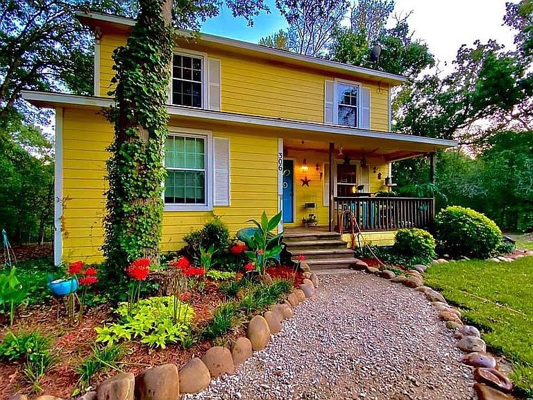 306 Timber Grove Murchison TX 75778