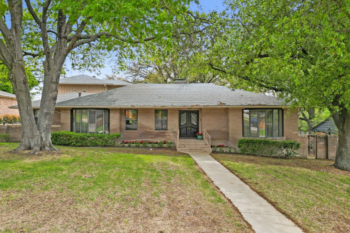 123 Classen Drive Dallas TX 75218