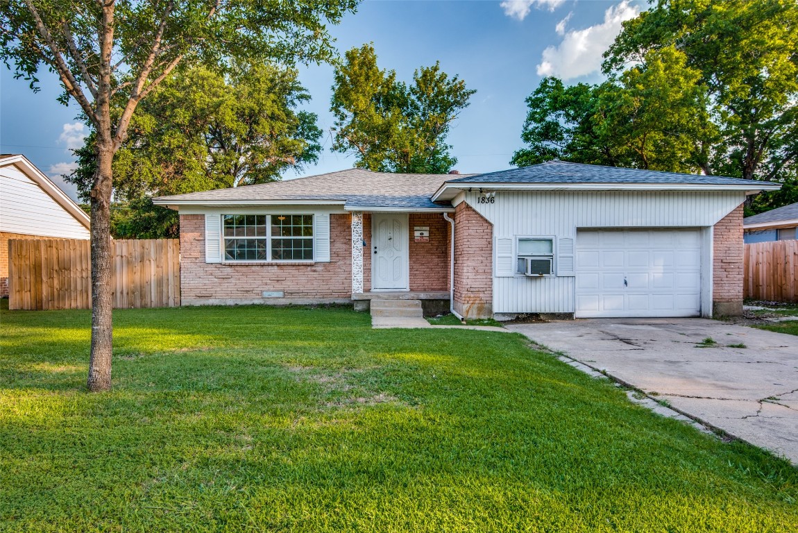1836 Hood Street Carrollton TX 75006