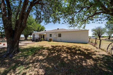 165 Jefferson Avenue Sagerton TX 79548